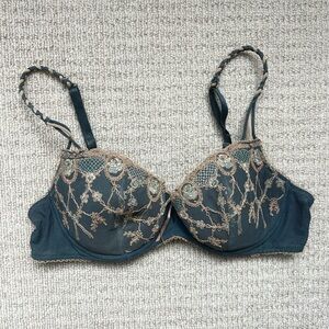 Vintage boho embroidered lace bra
